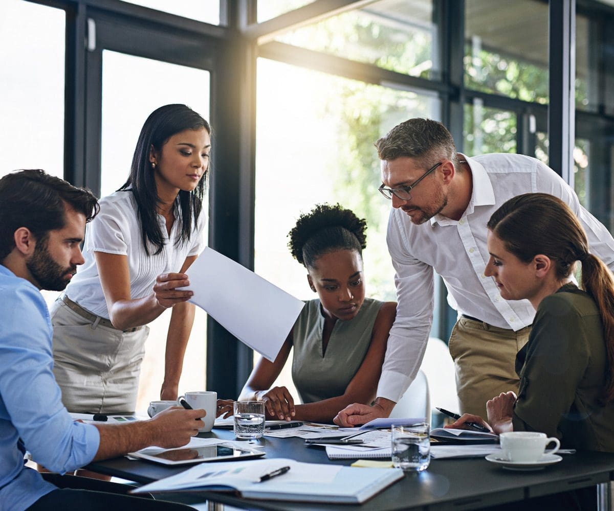 Group-of-diverse-employees-having-a-meeting