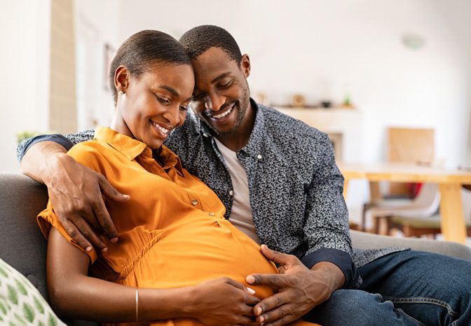 Couple-expecting-a-baby Couple-expecting-a-baby