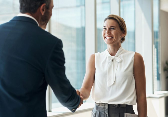 Female-employee-meeting-with-lawyer-for-qui-tam-whistleblowing-lawsuit-in-Nevada